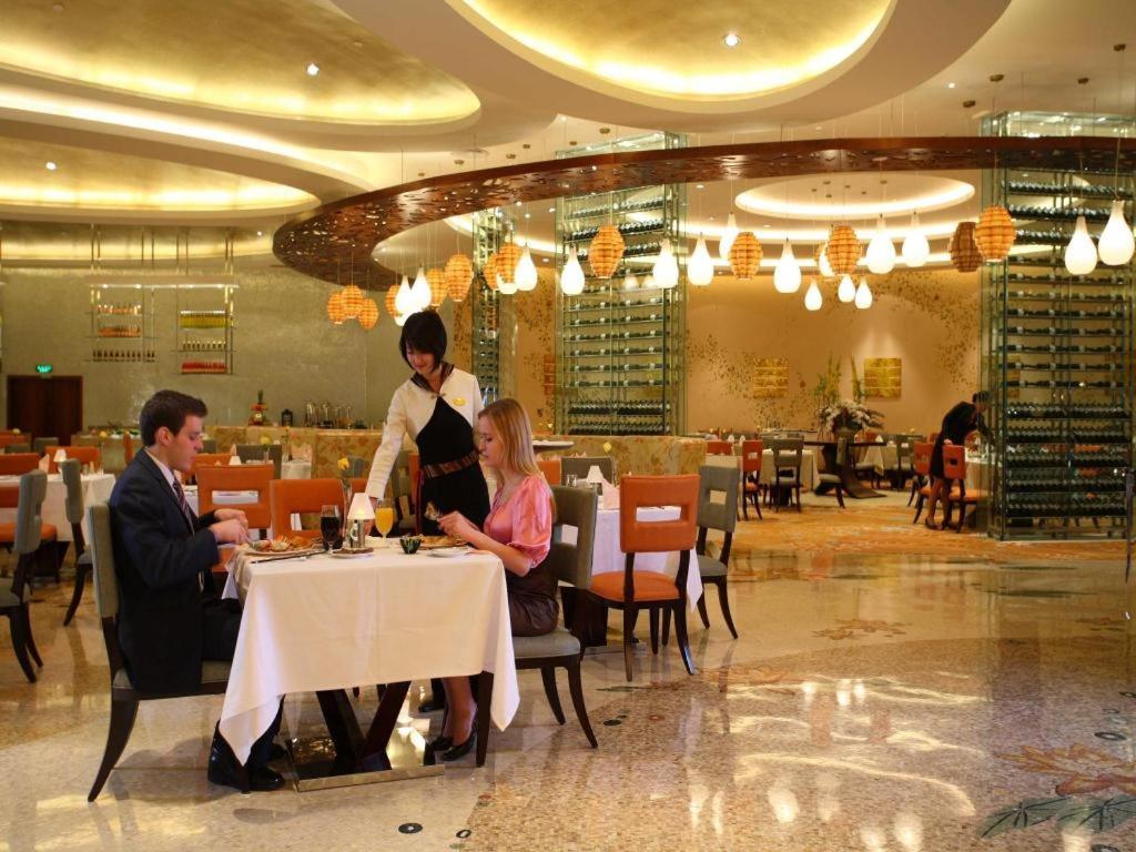 New Century Grand Changchun Hotel Exterior foto