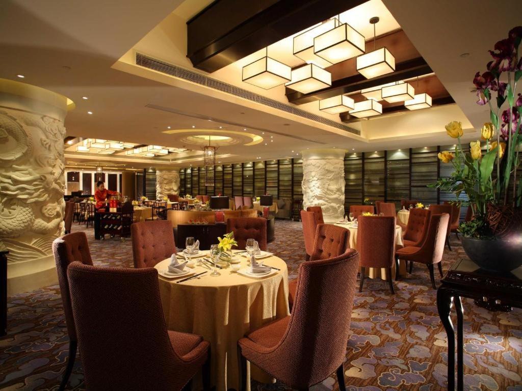 New Century Grand Changchun Hotel Exterior foto