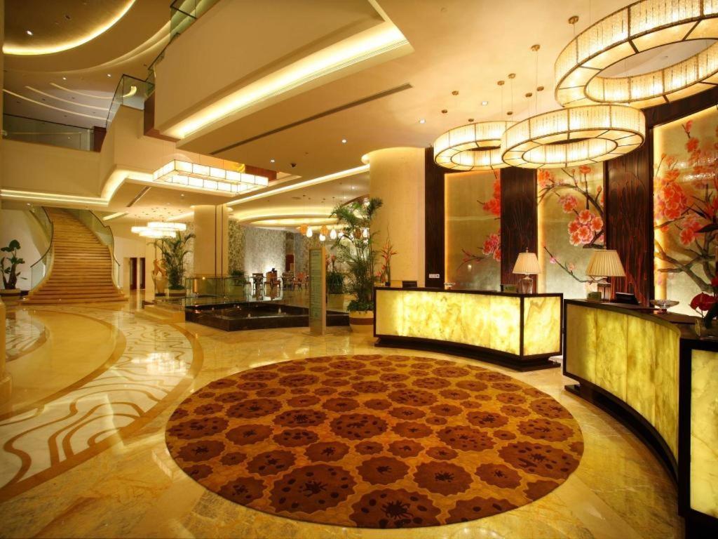 New Century Grand Changchun Hotel Exterior foto