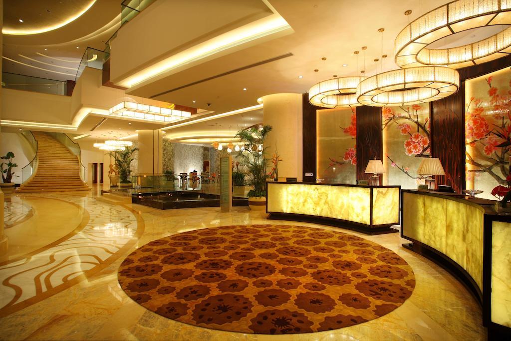 New Century Grand Changchun Hotel Exterior foto